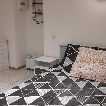Tres Belle Appartement F1 Bis Perpignan Zewnętrze zdjęcie