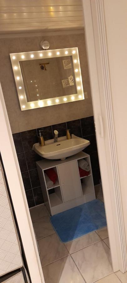 Tres Belle Appartement F1 Bis Perpignan Zewnętrze zdjęcie